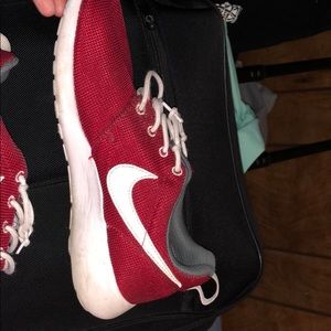 NIKE roshes sneakers